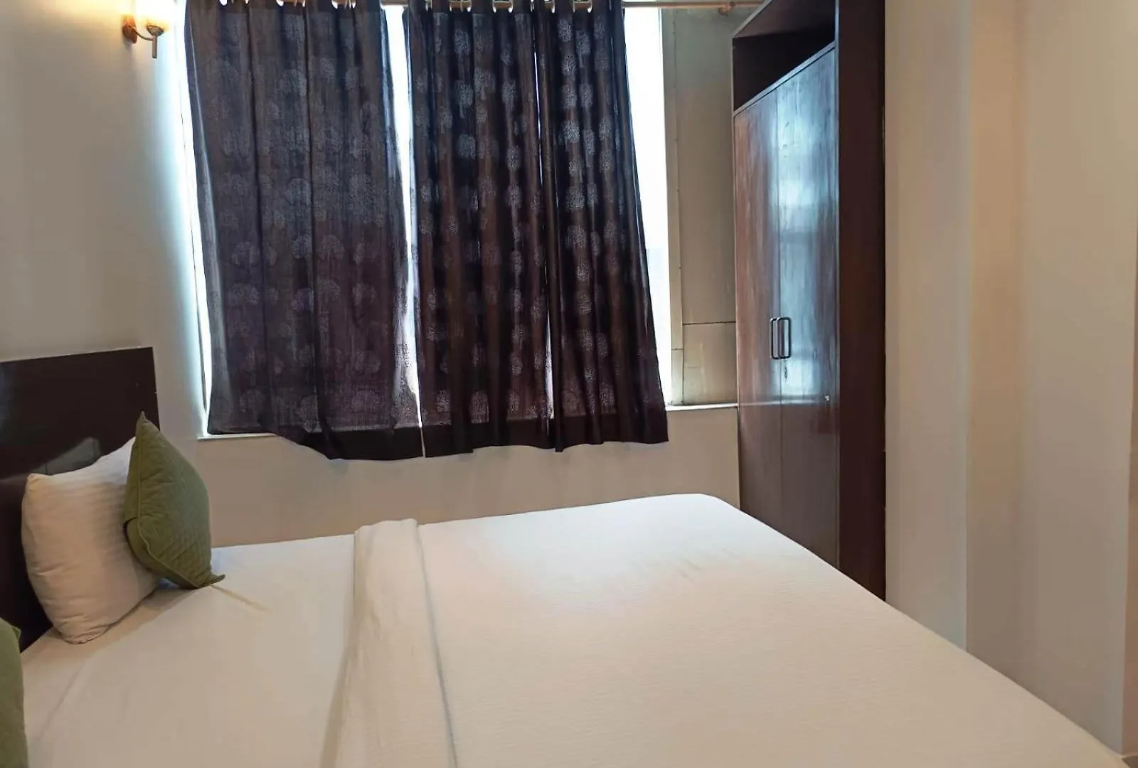 Hotel Kron New Delhi